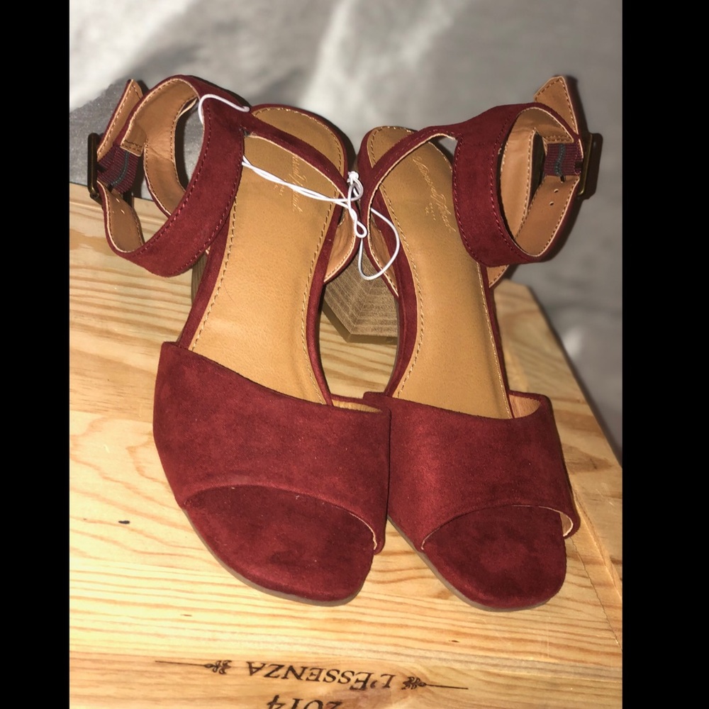 Strap Heeled Pump Sandals